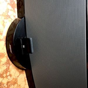 Bose SoundDock Series III Digital Music System with Power cord and remote